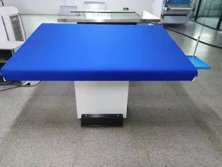 Extra working flat vaccum ironing table without arm heating for Launary room
